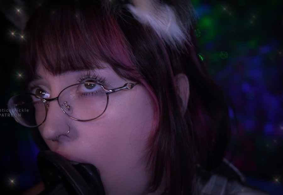 【在线播放】SkepticalPickle ASMR 手指伸入口腔与喉咙-asmr小喵